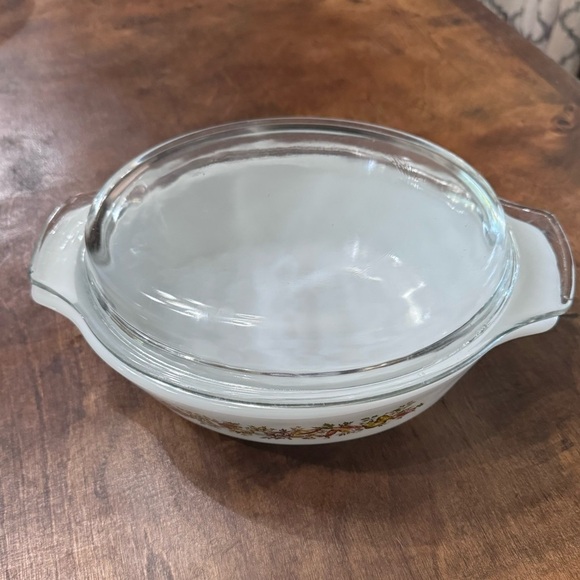 Vintage Anchor Hocking Fire King Baking Dish 1.5 quart with lid - Picture 2 of 10